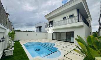 Imagem: Casa à venda com 3 suítes - Condomínio