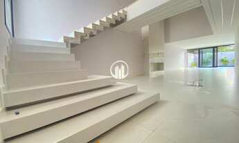 Imagem 2: Casa à venda com 3 suítes - Condomínio Campos de Medeiros