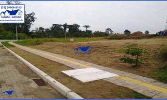 Imagem: Terreno plano com 14,64 metros de frente