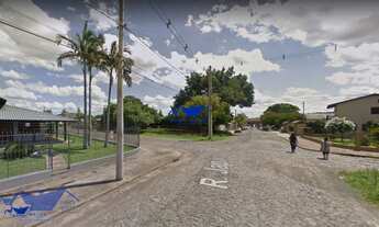 Imagem: Terreno de esquina medindo 18m x 30m no