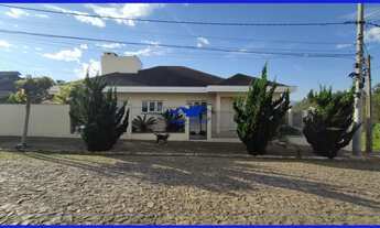 Imagem 3: Casa sobrado de esquina, toda semi mobiliada, finamente decorada, com 3 dormitórios sendo