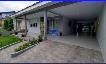 Imagem 6: Linda Casa térrea com 190.56 m² quadrados de área construída, 4 dormitórios, sendo 1 suíte