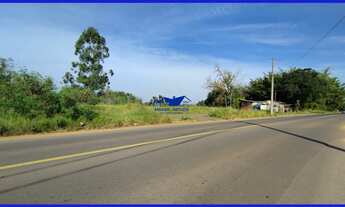 Imagem: Terreno plano com 557,49 metros quadrados