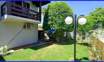 Imagem 7: Casa com 205,20 m², Alto Padrão, 3 quartos, 3 vagas cobertas, 2 sacadas, piscina, Bairro