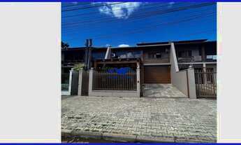 Imagem 2: Lindo sobrado com 126 m² de área construída, com 3 dormitórios, semi-mobiliado no centro d