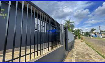 Imagem 4: Ótima casa de esquina próxima a escolas, farmácias, postos de combustíveis e mercados no b