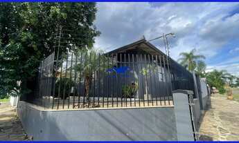 Imagem 5: Ótima casa de esquina próxima a escolas, farmácias, postos de combustíveis e mercados no b