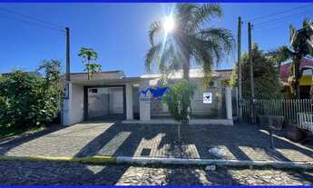 Imagem 1: Linda casa com 99,20m², 2 dormitórios, escritório, churrasqueira no bairro Lago Azul em Es