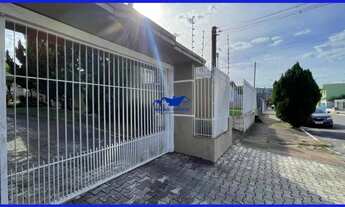 Imagem 3: Casa Semi Mobiliada com 3 Dormitórios e Piscina no Centro de Estância Velha/RS