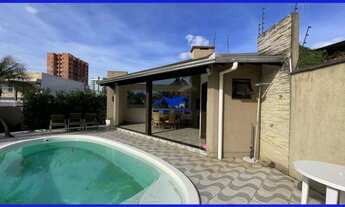 Imagem 7: Casa Semi Mobiliada com 3 Dormitórios e Piscina no Centro de Estância Velha/RS