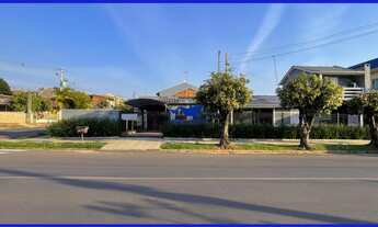 Imagem: Casa com 5 dormitórios e piscina no bairro