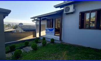 Imagem: Casa com 98,94 metros quadrados, semi mobiliada