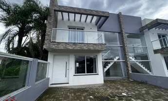 Imagem 1: Lindo sobrado no centro de Imbé