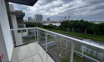 Imagem 3: Lindo sobrado no centro de Imbé