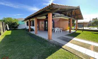 Imagem: Residência com três dormitórios em Avenida