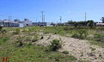 Imagem: Terreno em bairro de Imbé!