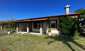 Imagem: Belíssima casa no centro de Imbé!