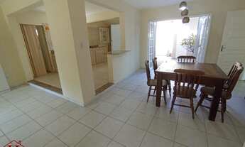 Imagem 6: Sobrado com três dormitórios no centro de Imbé