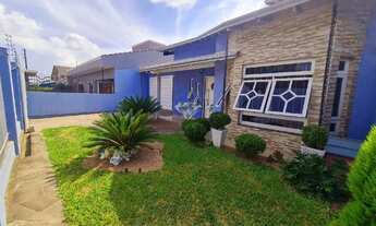 Imagem: Casa com 2 Dormitorio(s) localizado(a) no