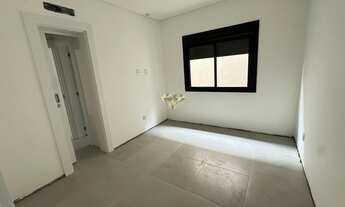 Imagem 5: Casa com porcelanato à venda no Centro de Capão da Canoa