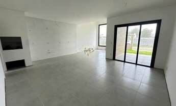 Imagem 6: Casa com porcelanato à venda no Centro de Capão da Canoa