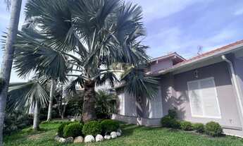 Imagem: Casa com piscina e closet à venda em Esteio