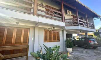 Imagem: Casa semimobiliada com churrasqueira e varanda