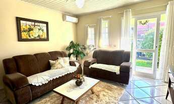 Imagem 3: Casa à venda em Sapucaia do Sul, bairro Piratini, com área de serviço, banheiro social e v