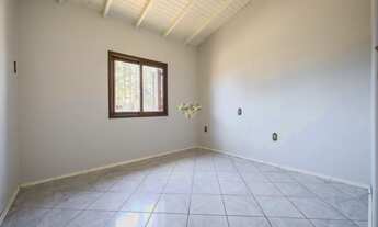 Imagem 3: Casa com churrasqueira em Torres - Ótima oportunidade de compra