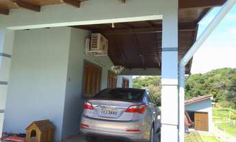 Imagem 3: Casa à venda com piscina e varanda no Bairro Águas Claras na cidade de Viamão