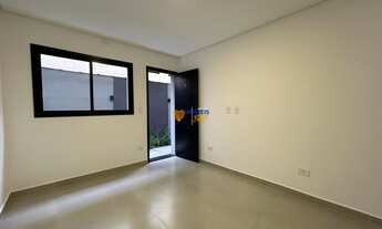 Imagem 2: Sobrado em condomínio com 2 dormitórios, 1 banheiro e 1 lavabo, com 65 m² e belíssimo acab