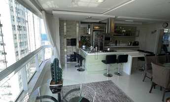 Imagem 1: Apartamento a poucos metros da praia com 3 dormitórios sendo 1 suíte no Pioneiros - Balneá