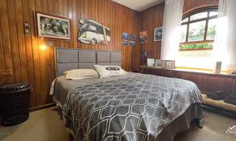 Imagem 7: Refúgio Sereno: Casa com Área Gourmet e Terreno Arborizado!