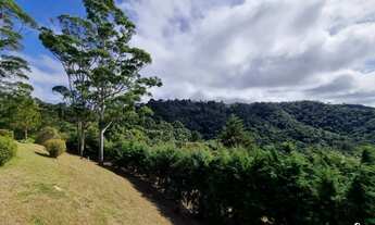 Imagem 5: Casa com Grande Potencial e Vista Magnífica em Condomínio Fechado!