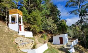 Imagem 4: Casa com Grande Potencial e Vista Magnífica em Condomínio Fechado!