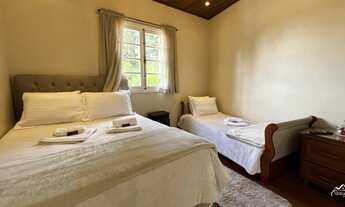 Imagem 7: Casa Térrea com Edícula Independente e Jardim Arborizado!