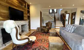 Imagem 6: Charmosa e Aconchegante Residência com Vista Panorâmica das Montanhas!