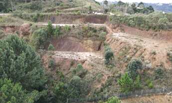 Imagem: Terreno Amplo de 3600m² com Vista Privilegiada!