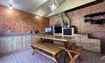 Imagem 2: Charmosa casa com suíte e área gourmet!