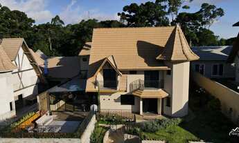 Imagem: Relaxe e aproveite a vista casa com deck