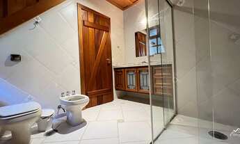 Imagem 7: Casa de Alto Padrão com Arquitetura Sofisticada!