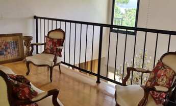 Imagem 4: Casa Recém-Construída com Vista Panorâmica para as Montanhas