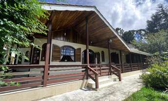 Imagem: Casa com Terreno amplo, Área Gourmet espaçosa