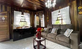 Imagem 5: Casa com Terreno amplo, Área Gourmet espaçosa e Proximidade a todas as Comodidades!