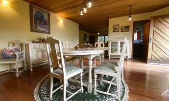 Imagem 4: Casa Rústica em meio a Natureza com boa Localização!