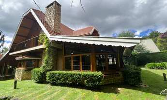 Imagem 2: Luxuosa Casa com Localização Privilegiada e Espaço com muito Lazer!