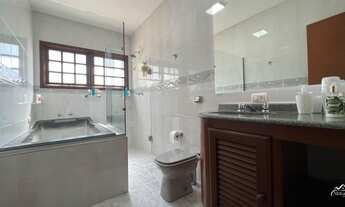 Imagem 6: Esplêndida casa moderna com vista deslumbrante, área gourmet e tranquilidade única!