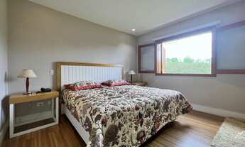 Imagem 4: Casa com Vista Espetacular e Localização Perfeita