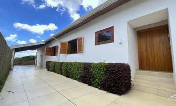 Imagem 5: Casa com Vista Espetacular e Localização Perfeita