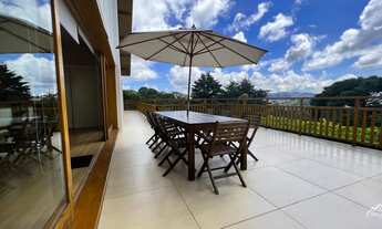 Imagem 2: Casa com Vista Espetacular e Localização Perfeita